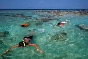 Hotel Dekat Pantai Pasir Putih Carita dan Cafe Seafood Yang Wajib Kamu Cicipin