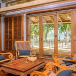 Hotel Tepi Pantai Carita dan Resto Seafood Yang Wajib Kamu Kunjungi