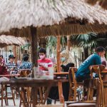 Hotel Populer Dekat Pantai Pasir Putih Carita dan Pusat Kuliner Punya Rasa Lezat