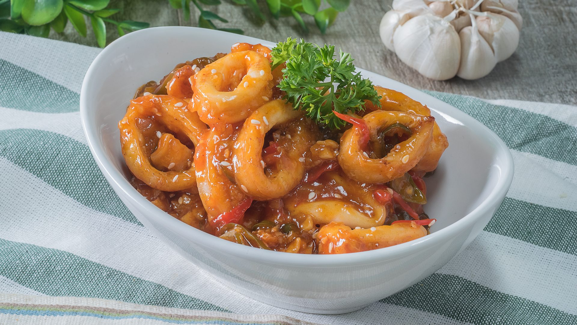 Cumi Asam Manis Makanan Lezat di Cafe Pemandangan Pantai Carita Nyaman Sempurna, Hubungi WA 081210912346