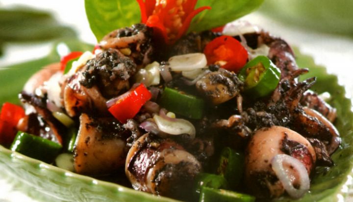 Cafe Terbaik di Pantai Carita - Tempat Makan Menyediakan Menu Cumi Lada Hitam Enak Hubungi WA 081210912346