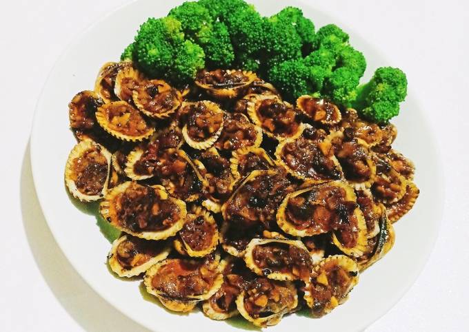 Menikmati Sajian Lezat Kerang Dara Lada Hitam Sambil Berjemur di Cafe Pantai Carita, Hubungi WA 081210912346